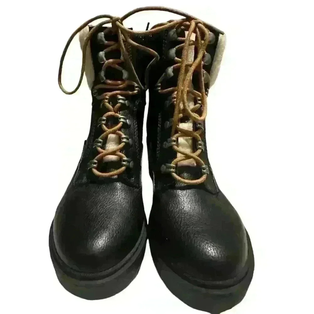 Indigo Rd. Women Vegan Leather Faux Fur Boots Treaded Platform Heels. Size 7M